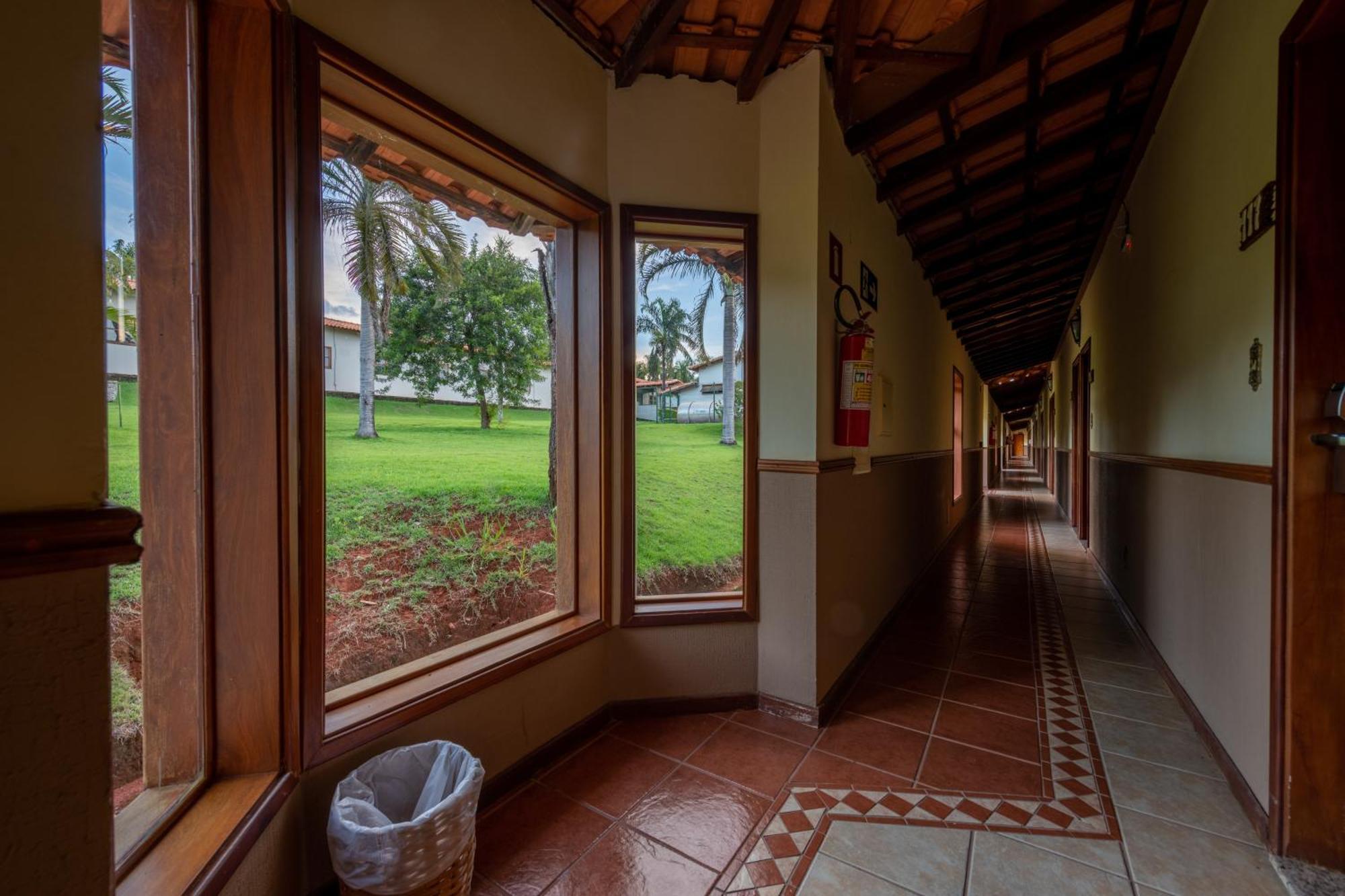 Obba Coema Village Hotel Capitólio Exteriör bild