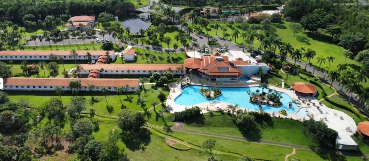 Obba Coema Village Hotel Capitólio Exteriör bild