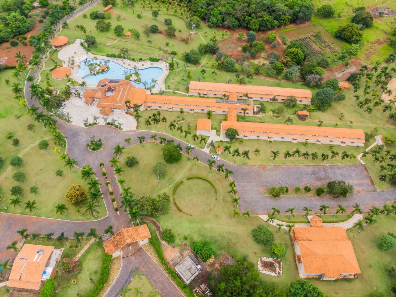 Obba Coema Village Hotel Capitólio Exteriör bild